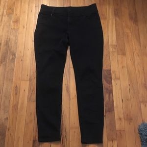 **SOLD**D. JEANS Sz. 14W Stretch Waist Black Jean
